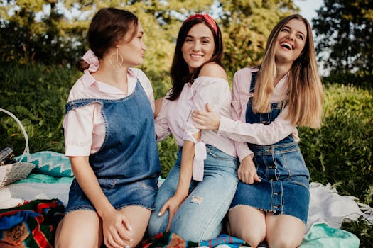 happy friends enjoying a picnic